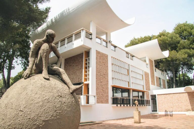 Fondation Maeght: Modern Art Museum