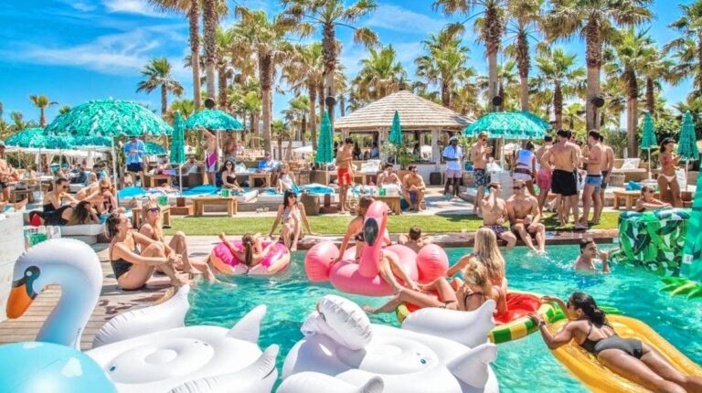 A Guide to Saint-Tropez’s Beach Clubs
